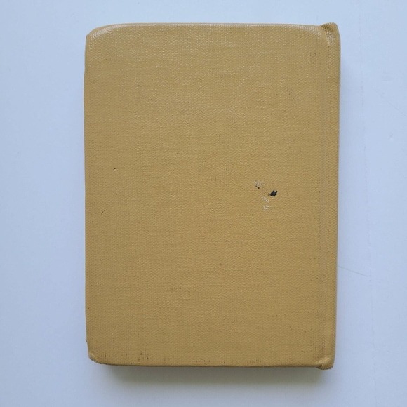 5/$12 Vintage Book Collector's Pocket Book of Glass Ex-library 1966 1st Amer Ed - Picture 5 of 12